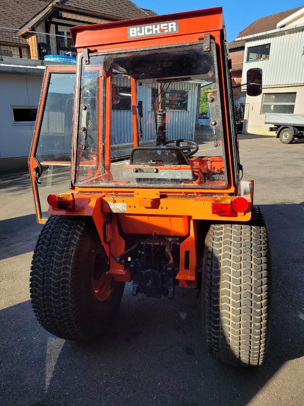 Kubota Traktoren: Kubota-Traktor B9200 – Gebraucht aus zäziwil von Ruhe5 3