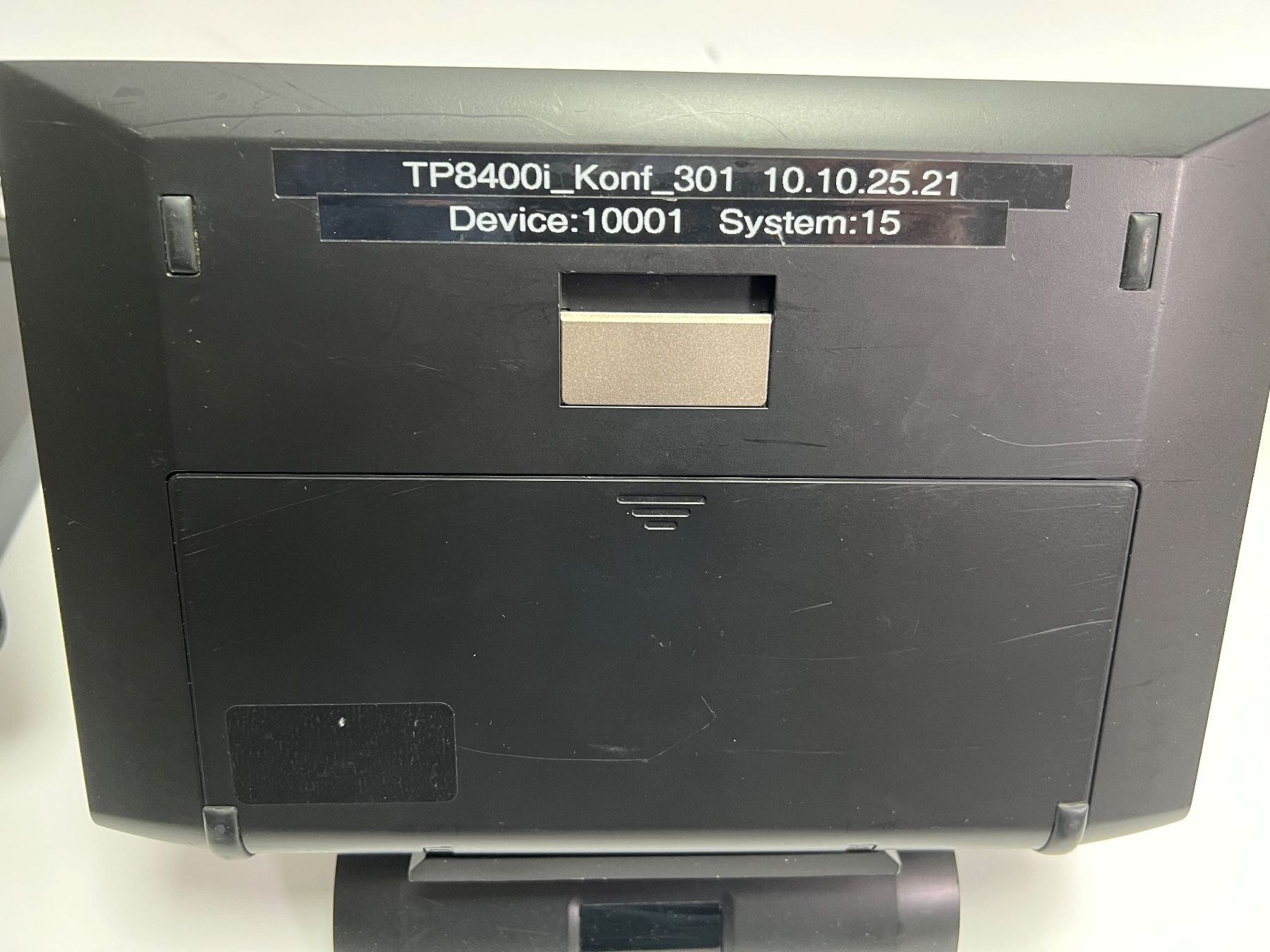 Sistema di controllo: AMX MVP-8400I  Modero Viewpoint Wireless Touch Panel 3 Stück – Usato da Zürich venduto da Summton 2