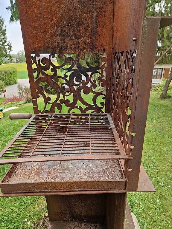 Grills: Holzkohlegrill Stahlblech – Gebraucht aus Solothurn von Kuesel1 2