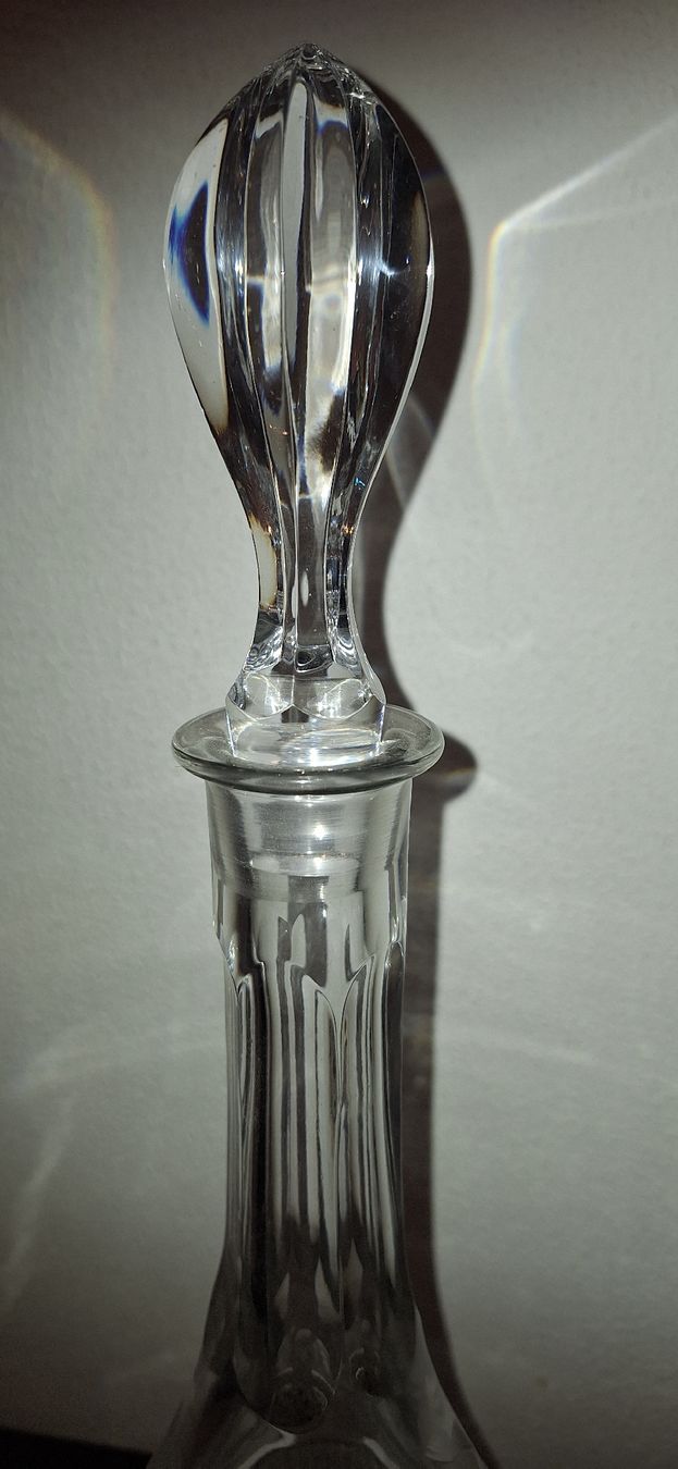 Caraffe: elegante, schwere Glaskristallkaraffe mit Blumenmuster – Usato da Emmenbrücke venduto da abu_9mj8 6