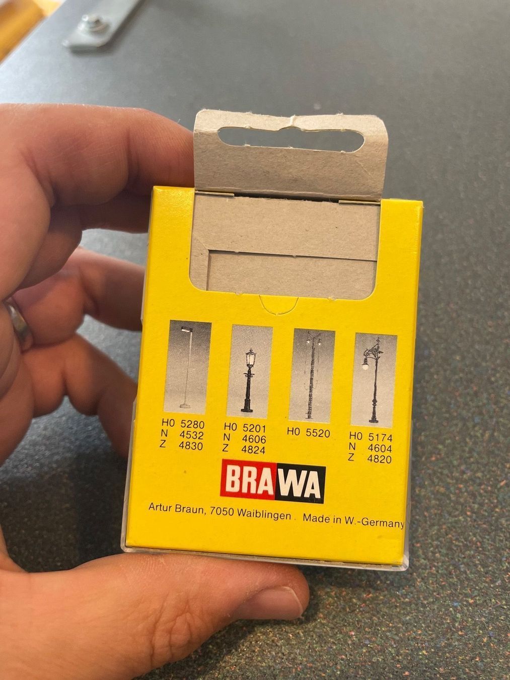Brawa Modelleisenbahnen: Brawa Spur N 4636 Modell Leuchte – Neu und originalverpackt aus Chiasso von Carrara-Modellismo 1