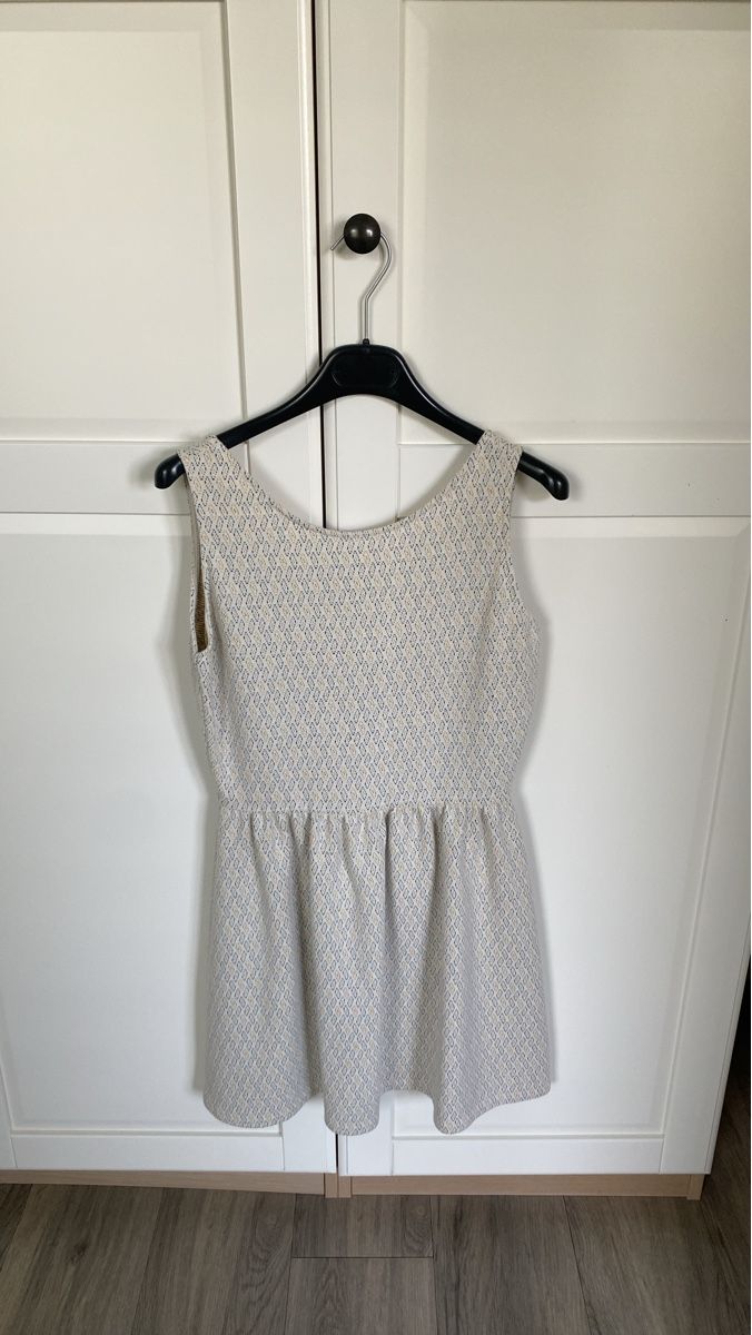 Mango Vestiti: Elegant Dress from Mango - Size S – Usato da Schlieren venduto da tug_568r