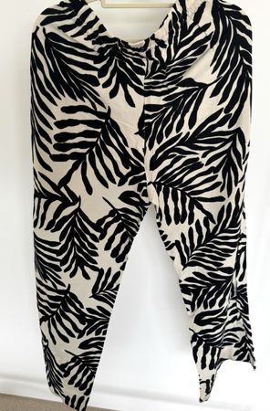 H&M Linen Blend Beach Pants - Palm Print - Size Small
