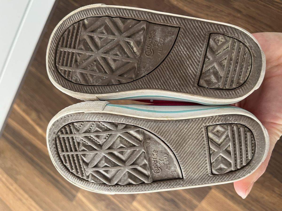Converse Scarpe per ragazze: Top Zustand, Converse, Gr. 22 – Usato da Pfäffikon ZH venduto da mal_xs7b 2