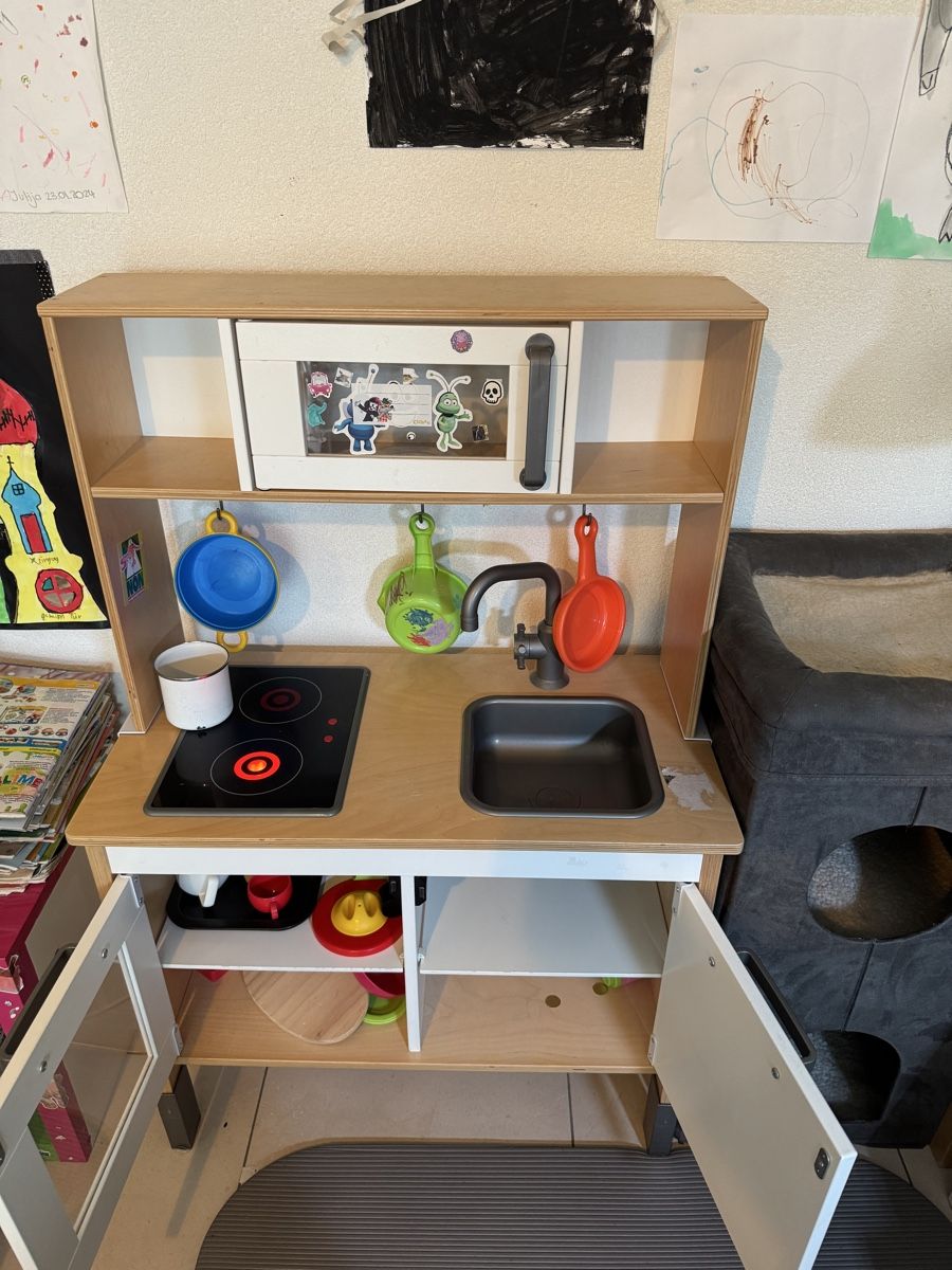 Ikea Giocattoli: Kinderkuche Ikea – Usato da Fribourg venduto da BarbaraD 2