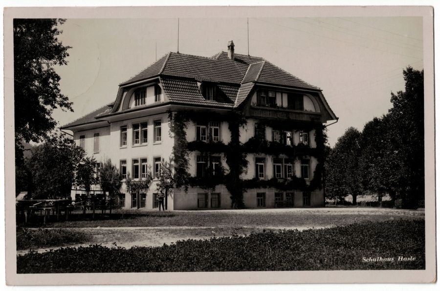 Ansichtskarten: Hasle, Schulhaus, Feldpost FELDLAZARETT 3 – Gebraucht aus Frauenfeld von POML
