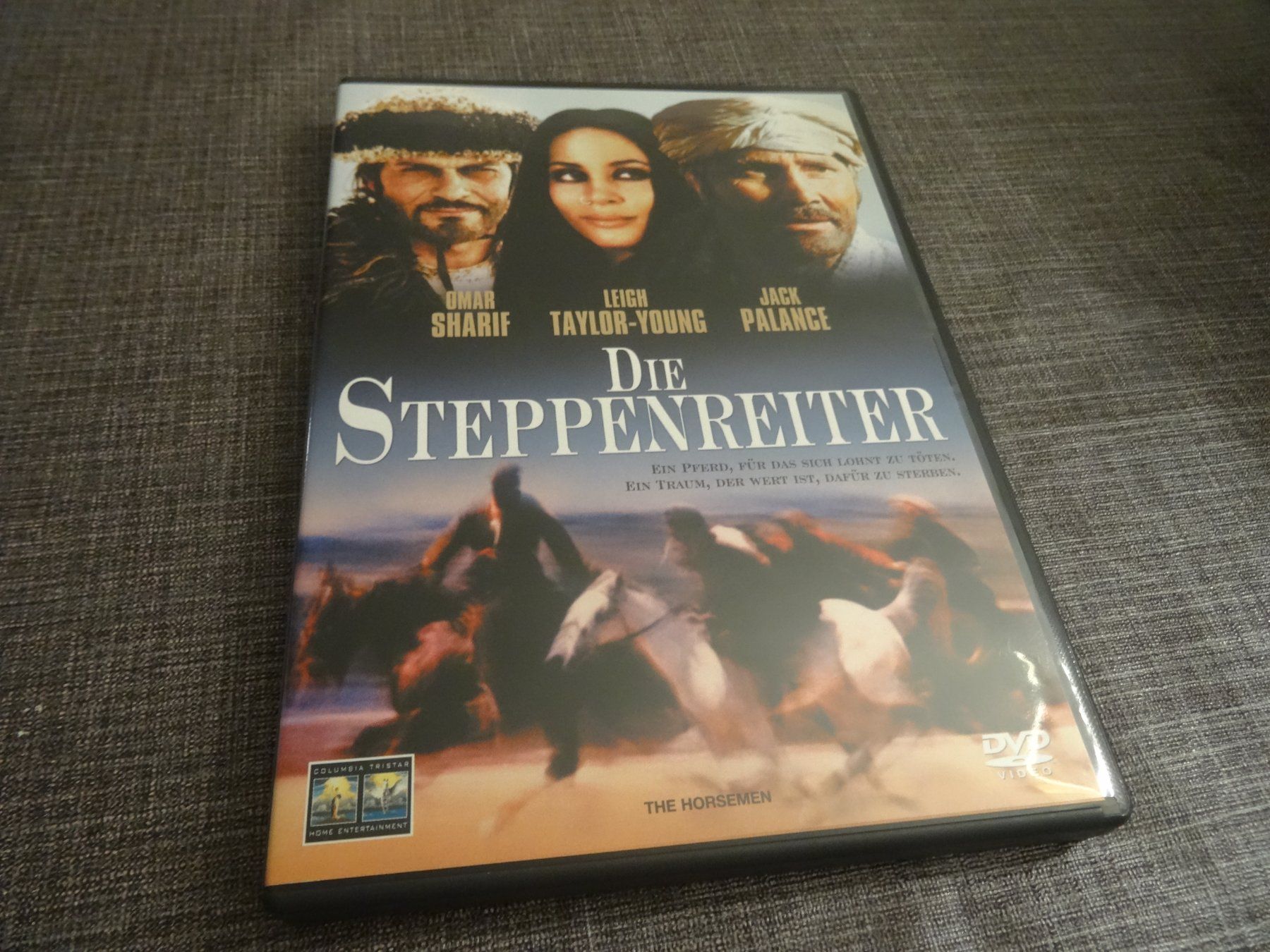 Tutti i DVDs: DVD Die Steppenreiter Omar Sharif – Usato da Olten venduto da Disc-Verkauf