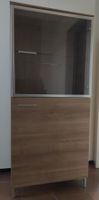 Schrank mit Vitrine