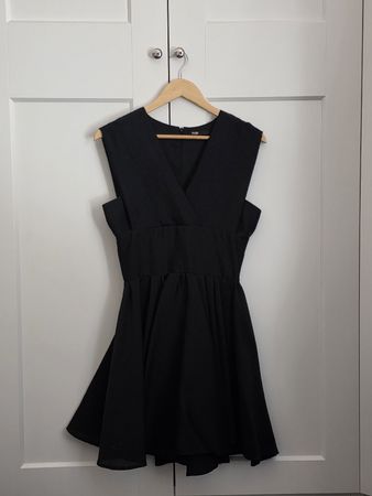 Robe noire Maje sans manches taille 2 neuve