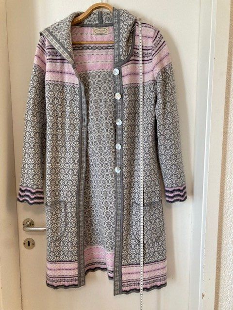 Sorgenfri Giacche: Wunderbare Sylt Strickjacke Gr. S – Usato da Rüti ZH venduto da Tredeschin 1