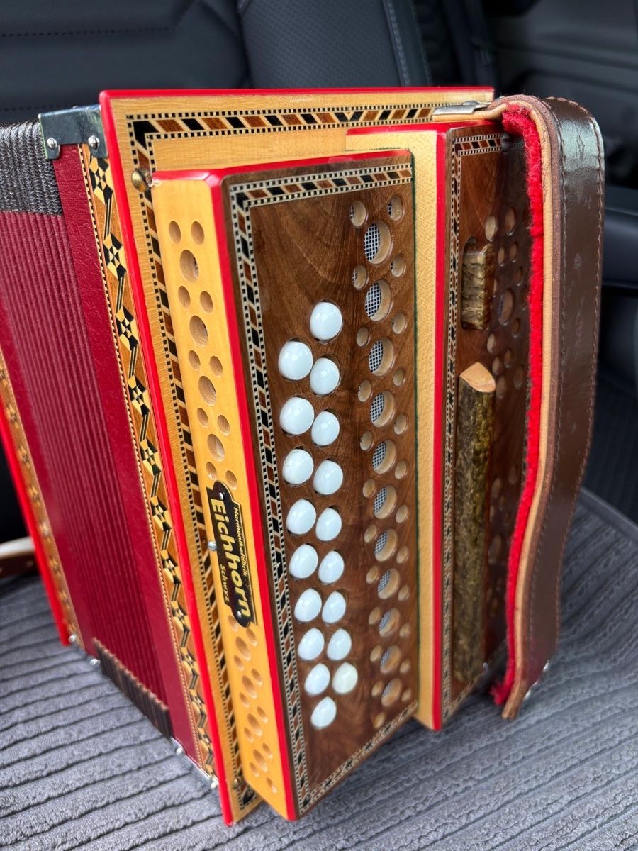 Eichhorn Strumenti musicali: Schwyzerörgeli EICHHORN – Usato da Domdidier venduto da HA92 4