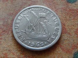 PORTUGAL  2.5  Escudos  1965  (P)