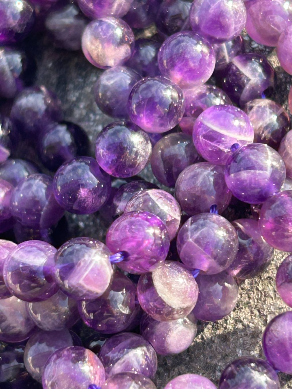 Pietre preziose: Strang echte dream amethyst Kugeln 6 mm – Nuovo e nell'imballaggio originale da Niederrohrdorf venduto da Ytobi 1