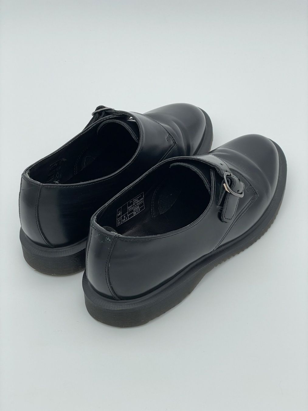Dr. Martens Scarpe da donna: Dr. Martens Lorne Derby EU 37 Schwarz – Usato da Zürich venduto da shoe_shop 4