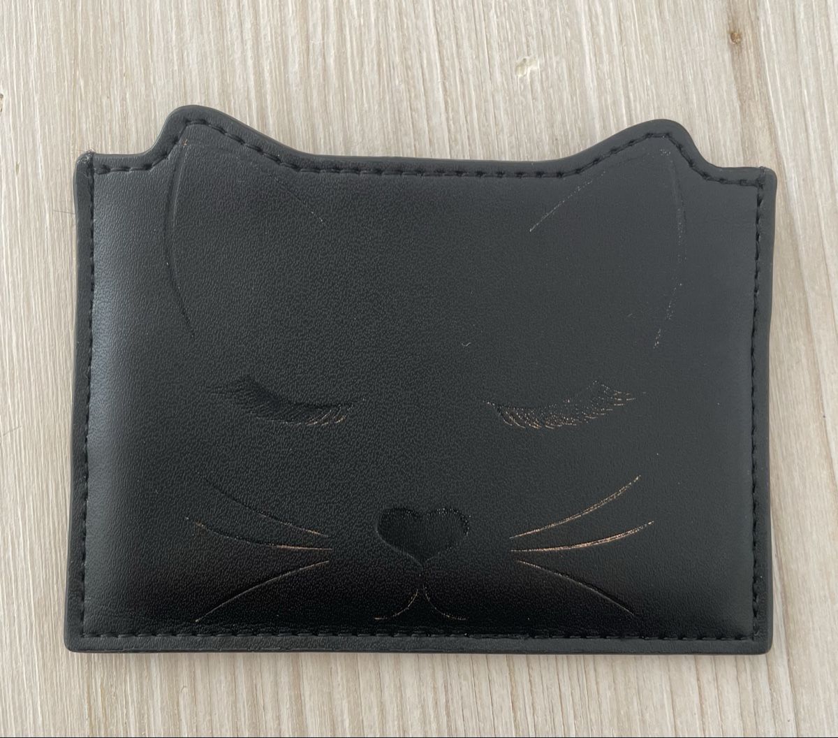 Altro in  Abbigliamento & Accessori: Ted Baker London Kartenetui Schwarz Katze – Usato da St. Moritz venduto da cri_h9tt