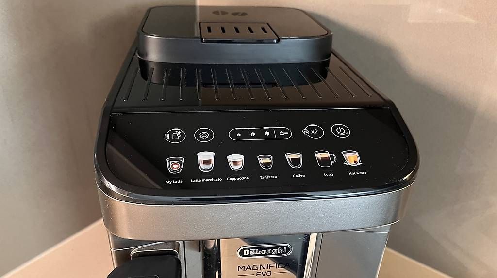 Macchine per caffè & Macchine per espresso: De Longhi Magnifica EVO – Usato da Basel venduto da nic_gz7d 2