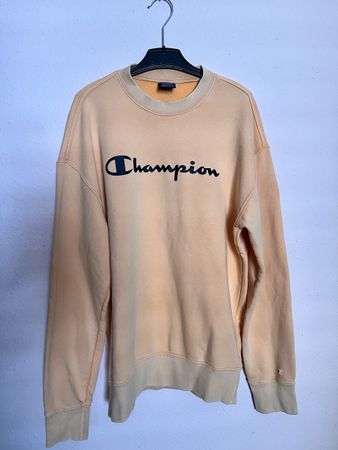Pull Champion vintage, confortable et tendance!