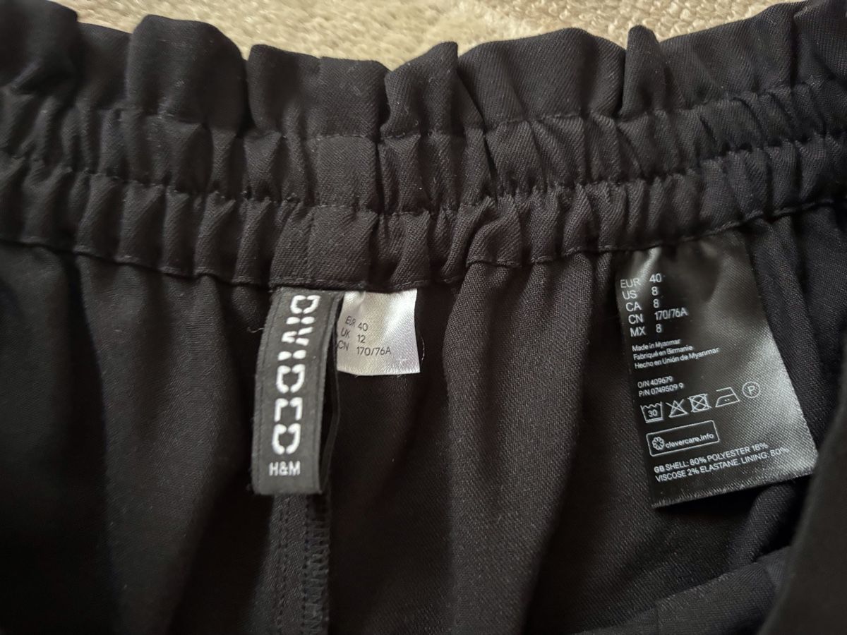 Pantaloni: Kurze Stoffhosen – Usato da Eggersriet venduto da car_w5cl 2