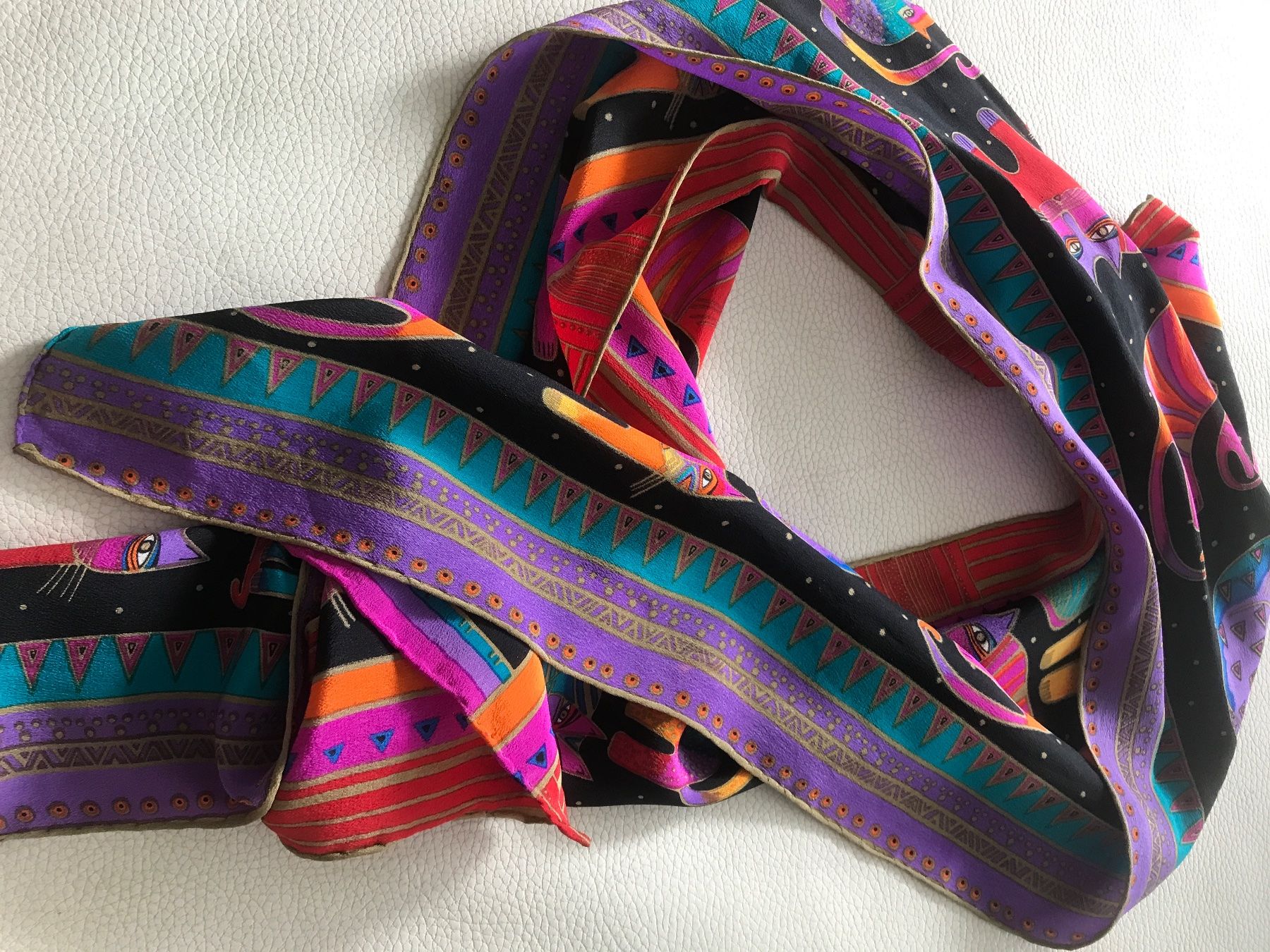 Foulard & Sciarpe: Bunte Katzen-Seidenschal – Usato da Wettingen venduto da Andres54 2