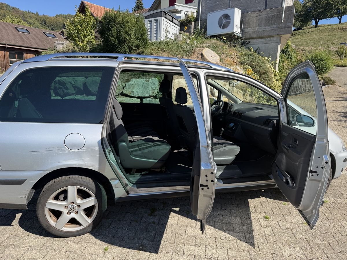 VW Autos: VW Sharan 2.0TDI – Gebraucht aus Kirchdorf AG von heni_rc 4