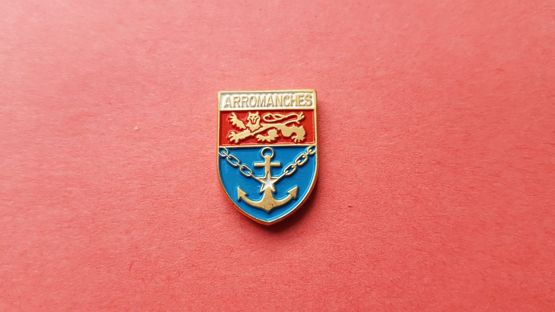 Placchette & Badge: Pins - Arromanches-les-Bains – Usato da Reinach BL venduto da Dexy62