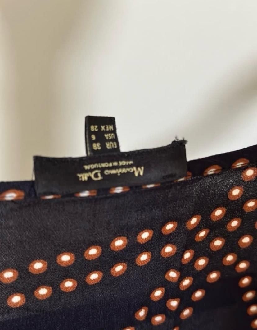 Massimo Dutti Vestiti: Massimmo Dutti midi dress s38 – Usato da Zürich venduto da Curated.Chapters 5