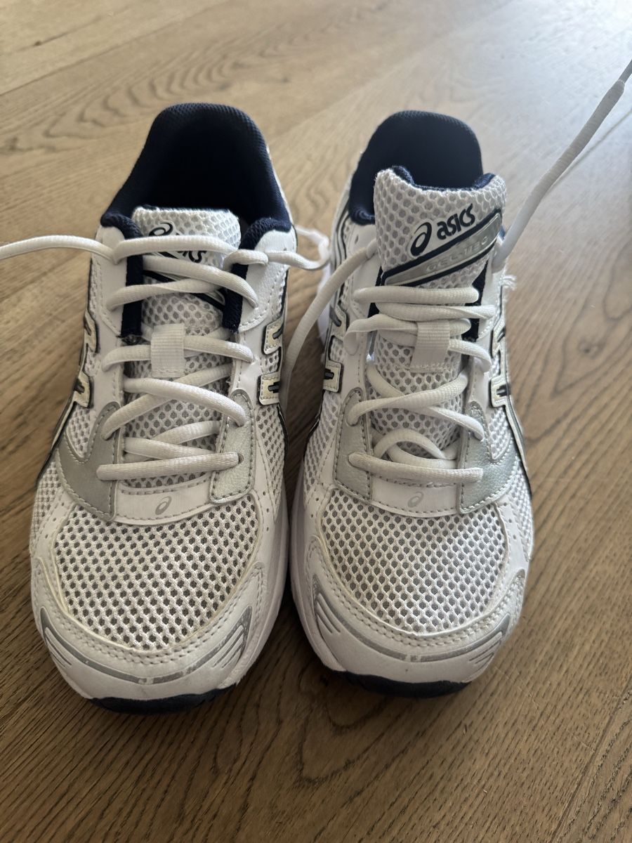 Asics Scarpe da uomo: ASICS sneakers  – Usato da Vésenaz venduto da ZC 2