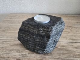 Handgefertigter Naturstein-Kerzenhalter