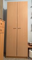 Holziger Schuhschrank, Kleiderschrank