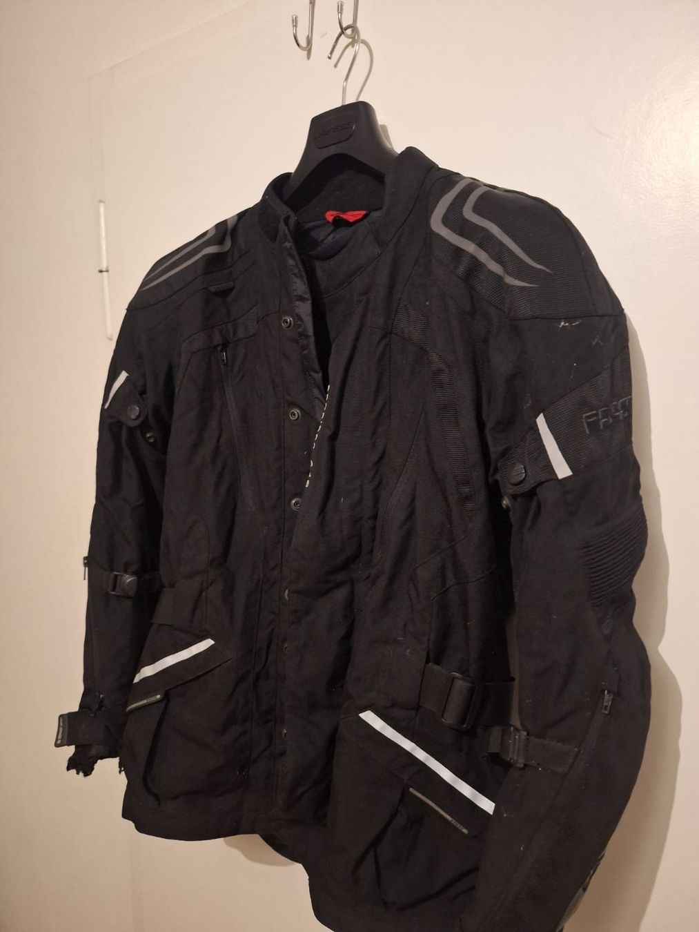 Jacken: Motorrad Jacke (Gr. M/L) – Gebraucht aus Stansstad von Duracell__5 2