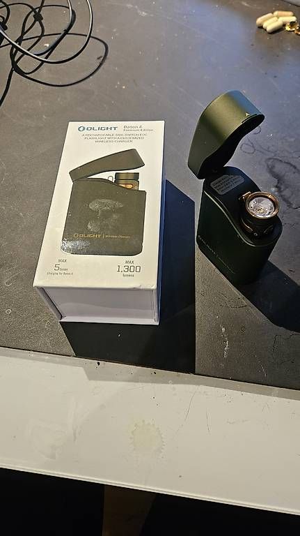Parfum & Eau de Toilette: Olight Baton 4 Premium Edition OD-Green – Gebraucht aus Zürich von tobigs 1