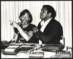 Fotografie Boxer Muhammad Ali mit Sänge