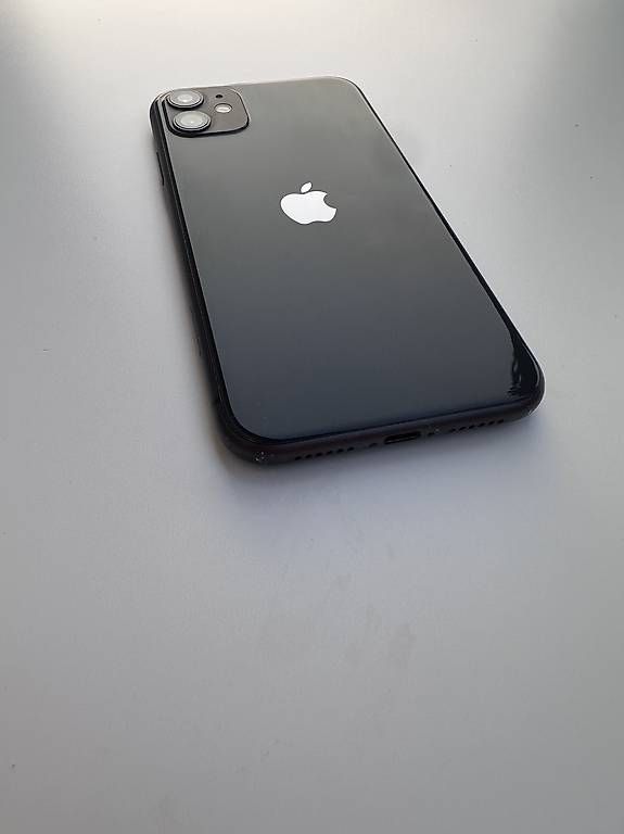 Telefoni cellulari / Smartphones: Iphone 11 256gb  – Usato da Murzelen venduto da Dextramcerebri 1