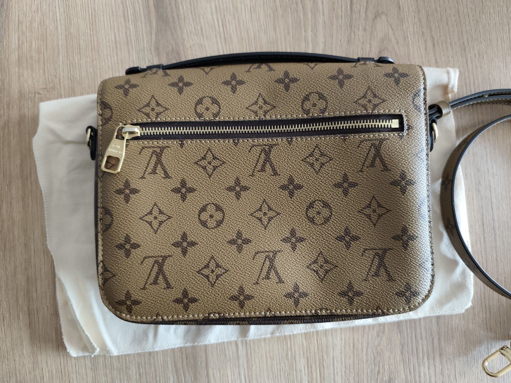 Louis Vuitton Borse da donna: Louis Vuitton Pochette Métis Reverse – Nuovo (secondo la descrizione) da Martigny venduto da Seuph-g23 6