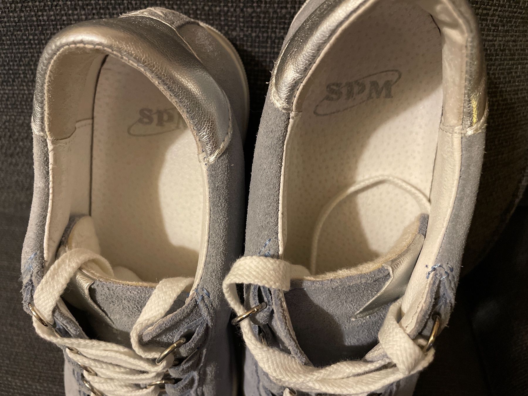 Scarpe da donna: Stylische hellblaue SPM Wildleder Sneaker Gr. 36 – Usato da Frasnacht venduto da GracyStore 5