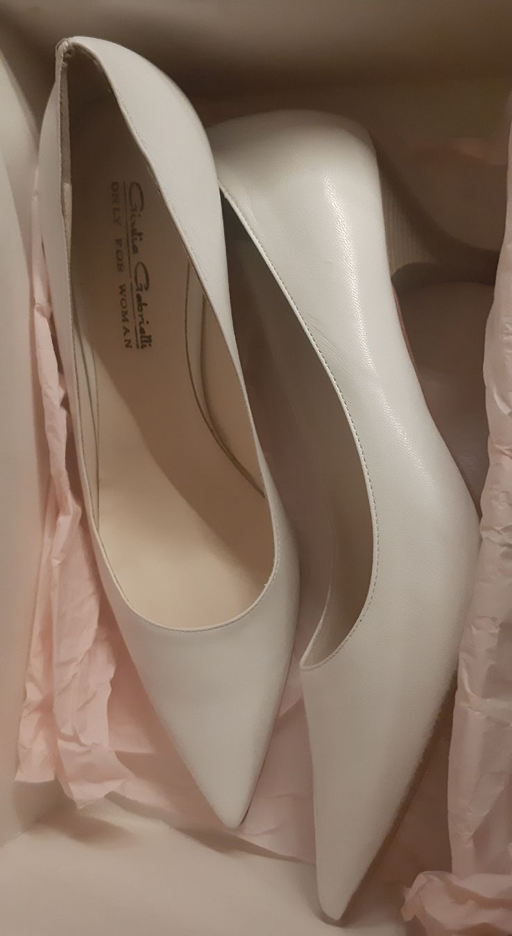 Scarpe da donna: LEDER Kitten-Heels Gr.39 – Nuovo e nell'imballaggio originale da Zürich venduto da Venecia25 3