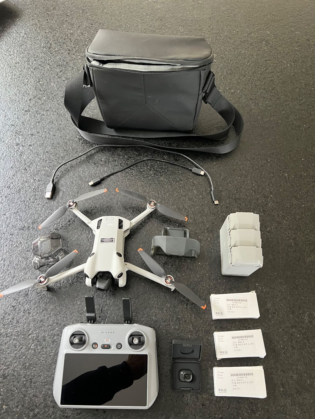DJI Modellismo RC: DJI Mini 4 Pro im Bundle zu verkaufen – Usato da Herlisberg venduto da ps2707