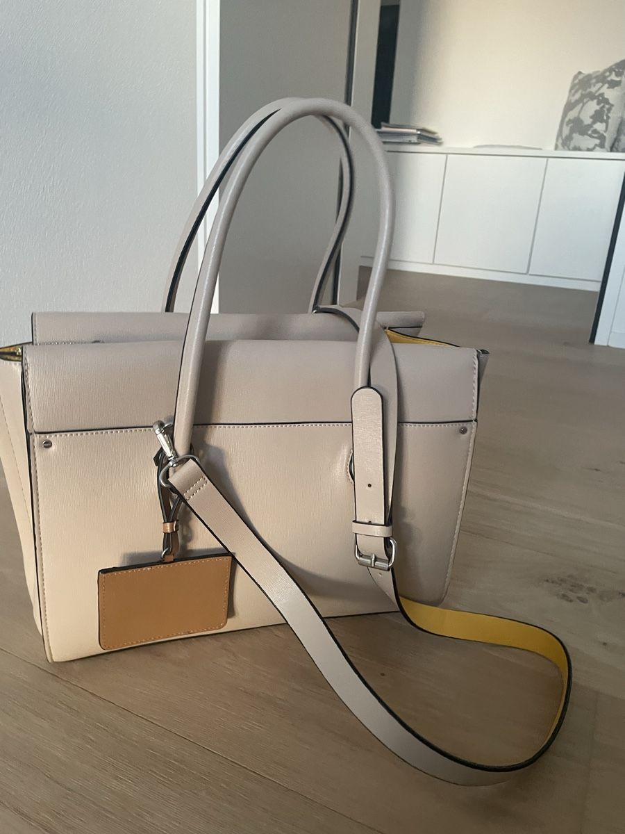 Borse da donna: Tasche beige – Usato da Rorschach venduto da zlatokosa85 3