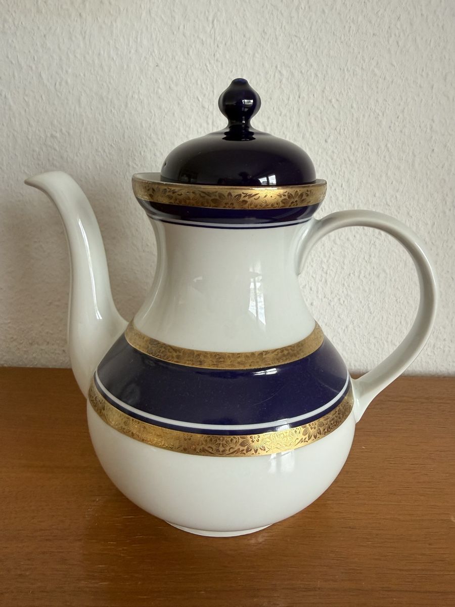 Teekannen: Kaffee- Teekanne – Gebraucht aus Zug von Malibu117