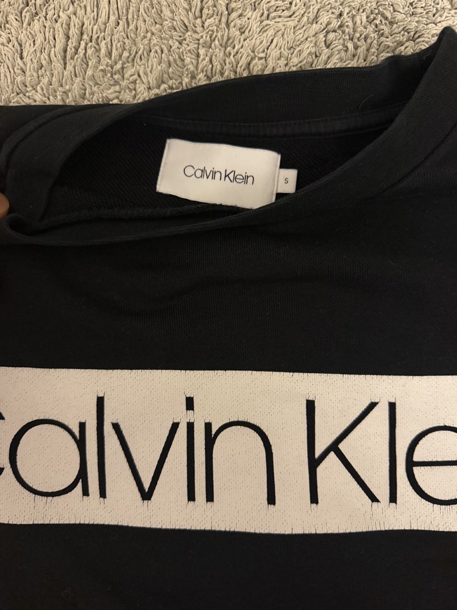 Calvin Klein Maglioni & Felpe: Calvin Klein Pullover schwarz Gr. S – Usato da Lauerz venduto da Kris1996 1