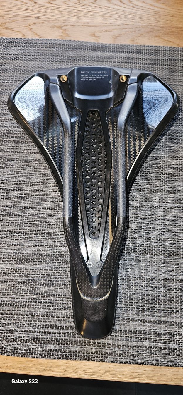 Specialized Pezzi di ricambio: Selle vélo Specialized S-Works Phenom avec miroir – Usato da Geneve venduto da gezcx 4