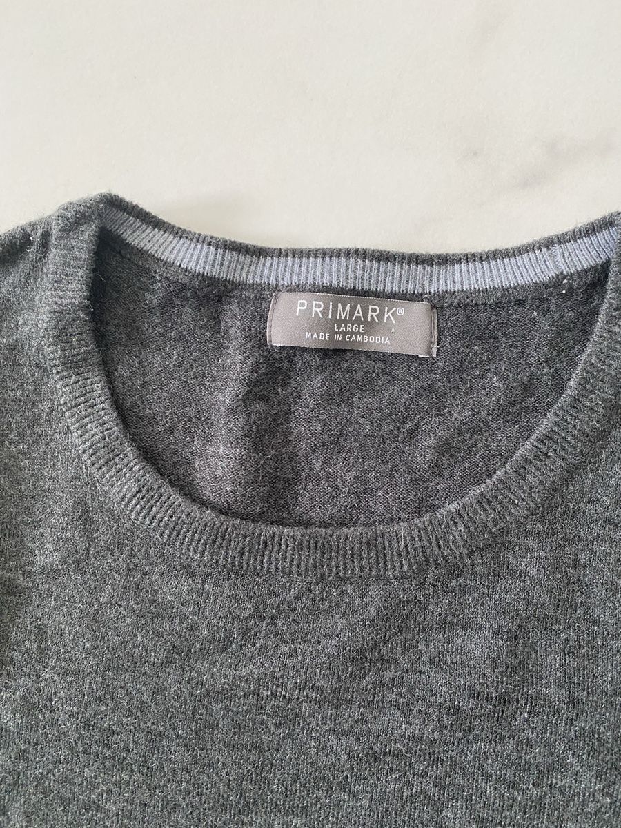 Primark Maglioni & Felpe: Pullover Rundhalsausschnitt Primark L eher XL, 100% Acryl – Usato da Zürich venduto da DidierTG 2
