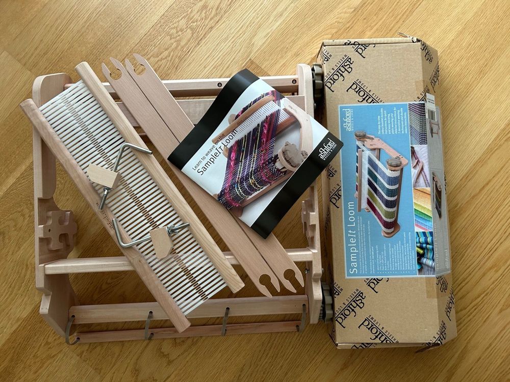 Handwebrahmen: Ashford SampleIt Loom (Neu (gemäss Beschreibung)) in ...