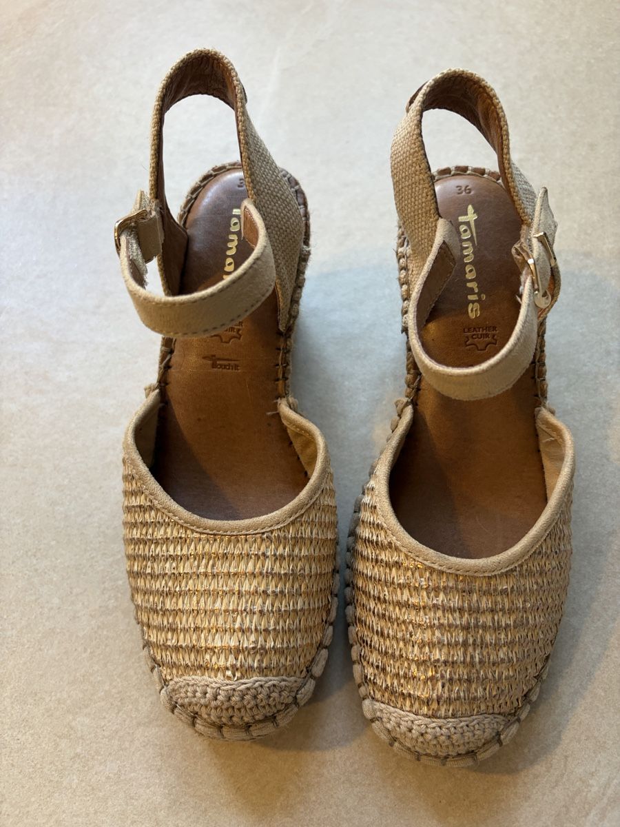 Tamaris Damenschuhe: Tamaris Espadrill – Neu (gemäss Beschreibung) aus Glarus von mephisto67
