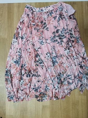 Blumenrock lang GUESS in S