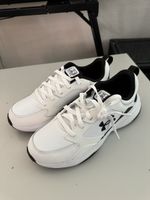 Under Armour sneakers white black like new condition