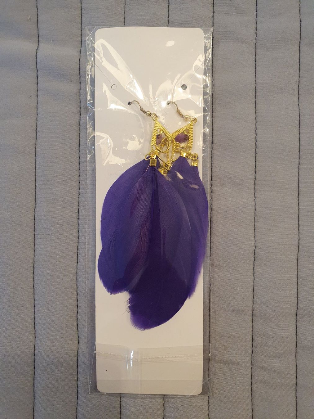 Orecchini pendenti & Orecchini a lobo: Ohrringe violett 15 cm neu – Nuovo e nell'imballaggio originale da Volketswil venduto da gloriamundi 1