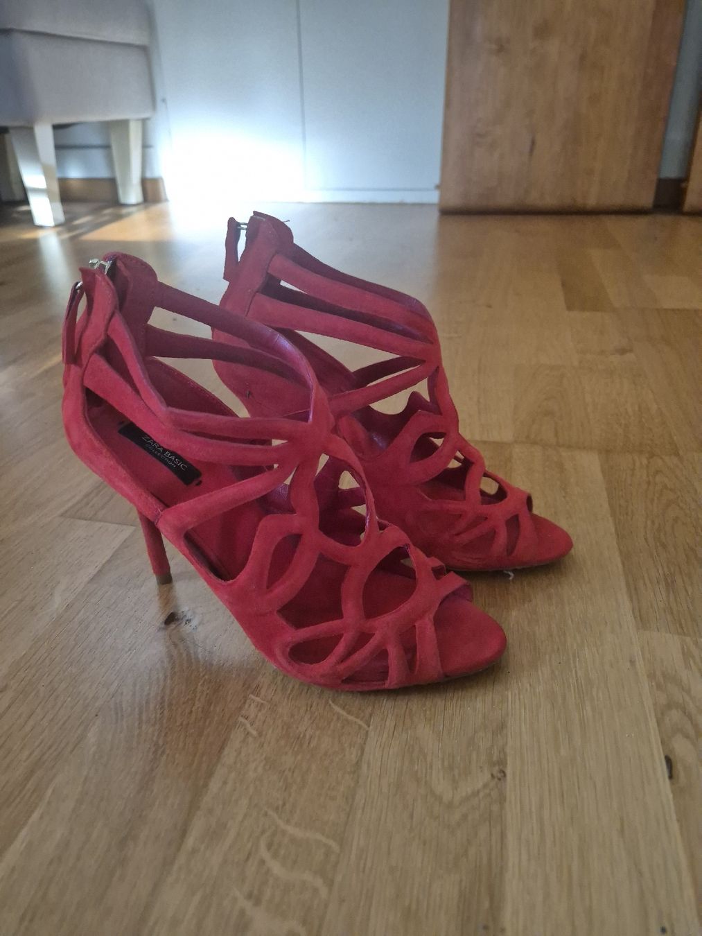 Zara Damenschuhe: Zara Basic High Heels Sandaletten rot Grösse 39 – Gebraucht aus Zürich von Drago670 1