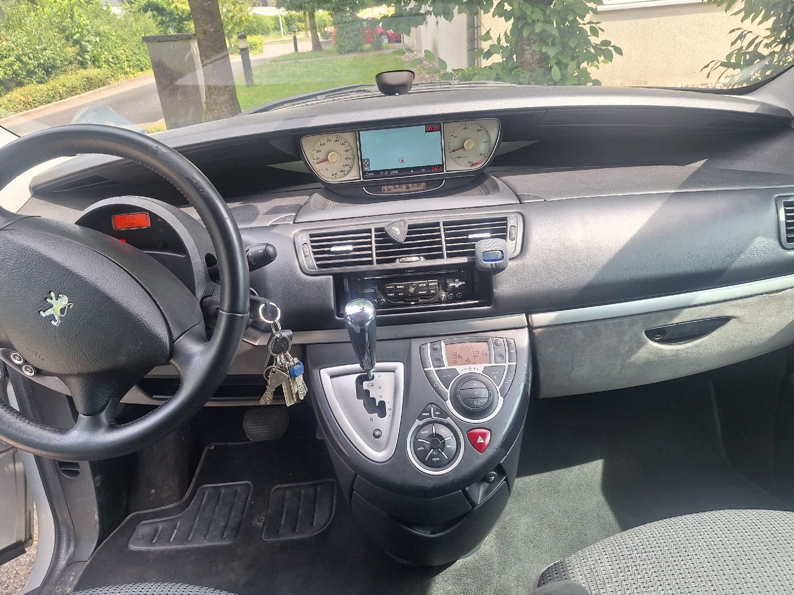 Peugeot Automobili: Peugeot 807 2.0 hdi – Usato da Muri AG venduto da Misini1973 8