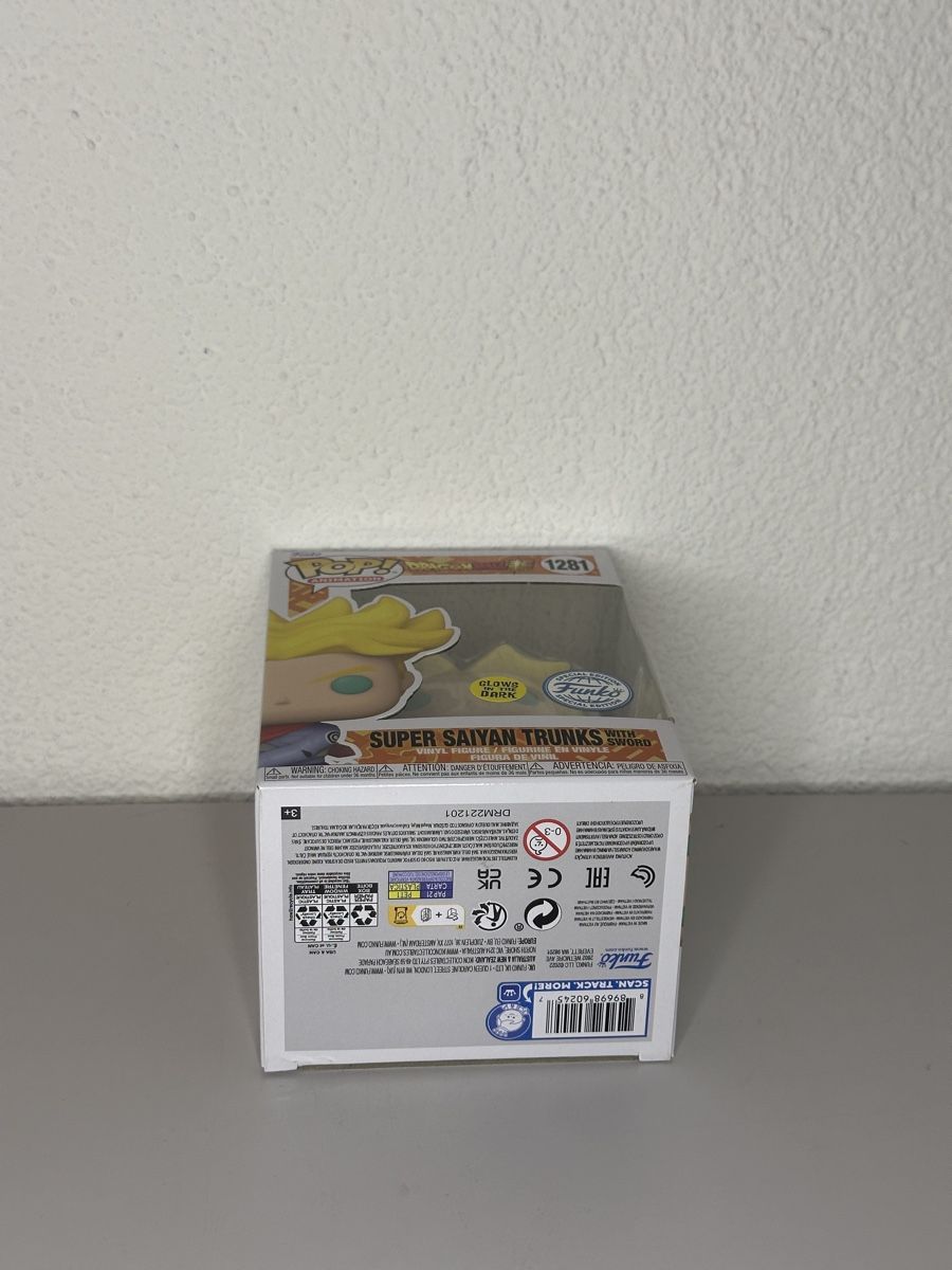 Funko Statuette: Funko Pop Super Saiyan Trunks Nr. 1281 – Usato da Oensingen venduto da emi_hs6g 5